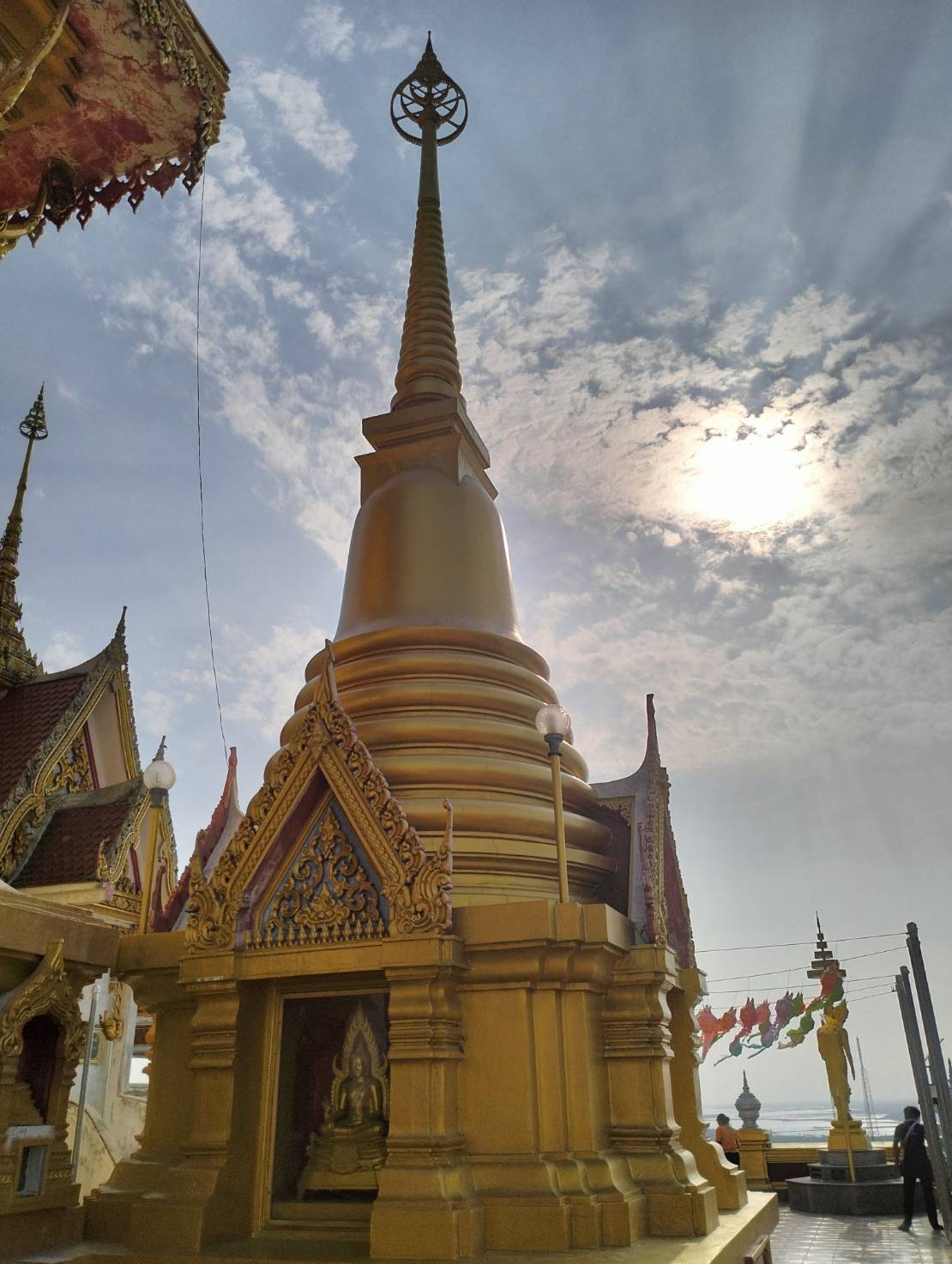 เช่ารถตู้สกลนคร-นครสวรรค์