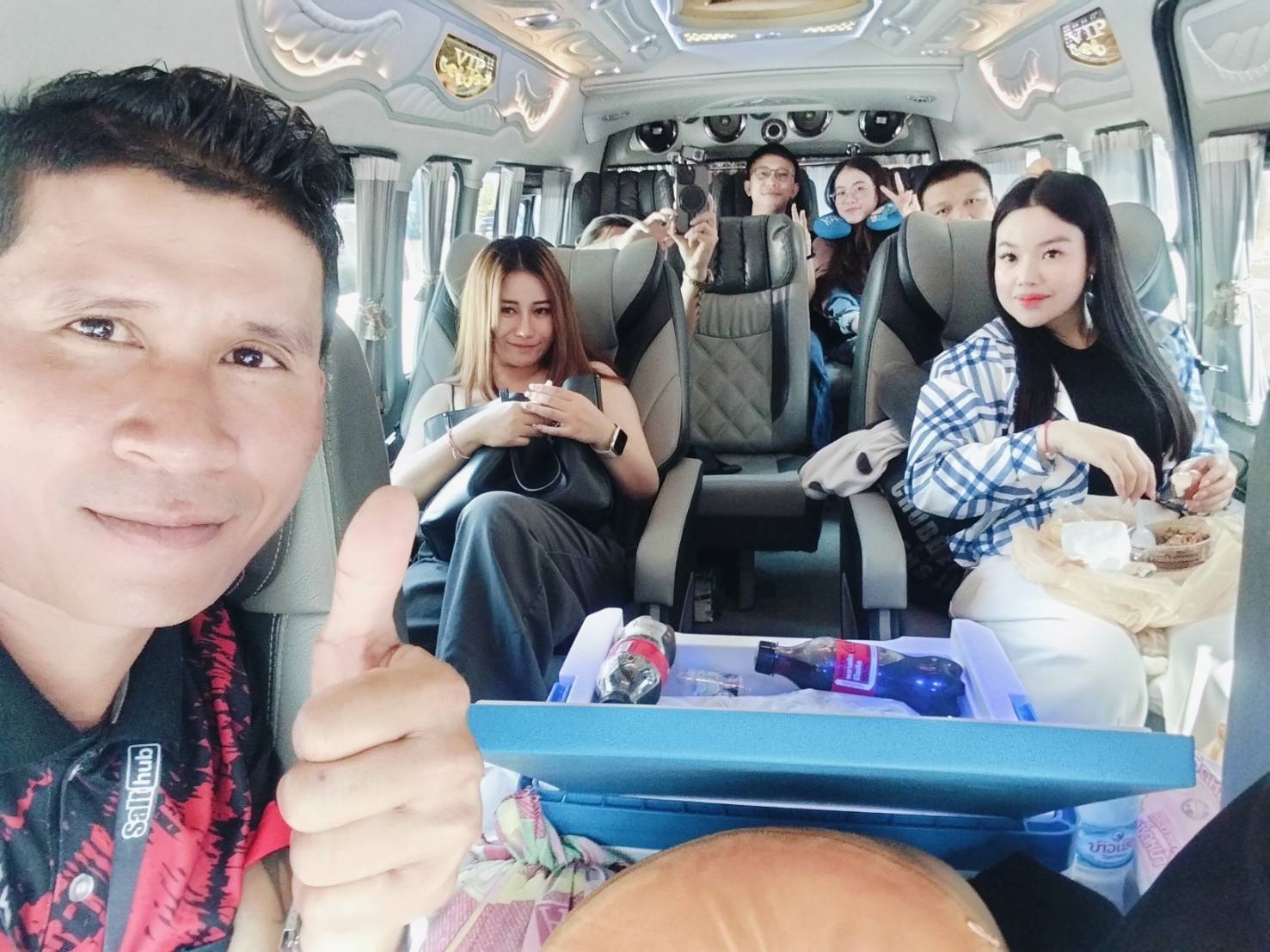 เช่ารถตู้สกลนคร ล่องเรือพัทยา เช่ารถตู้พัทยา
